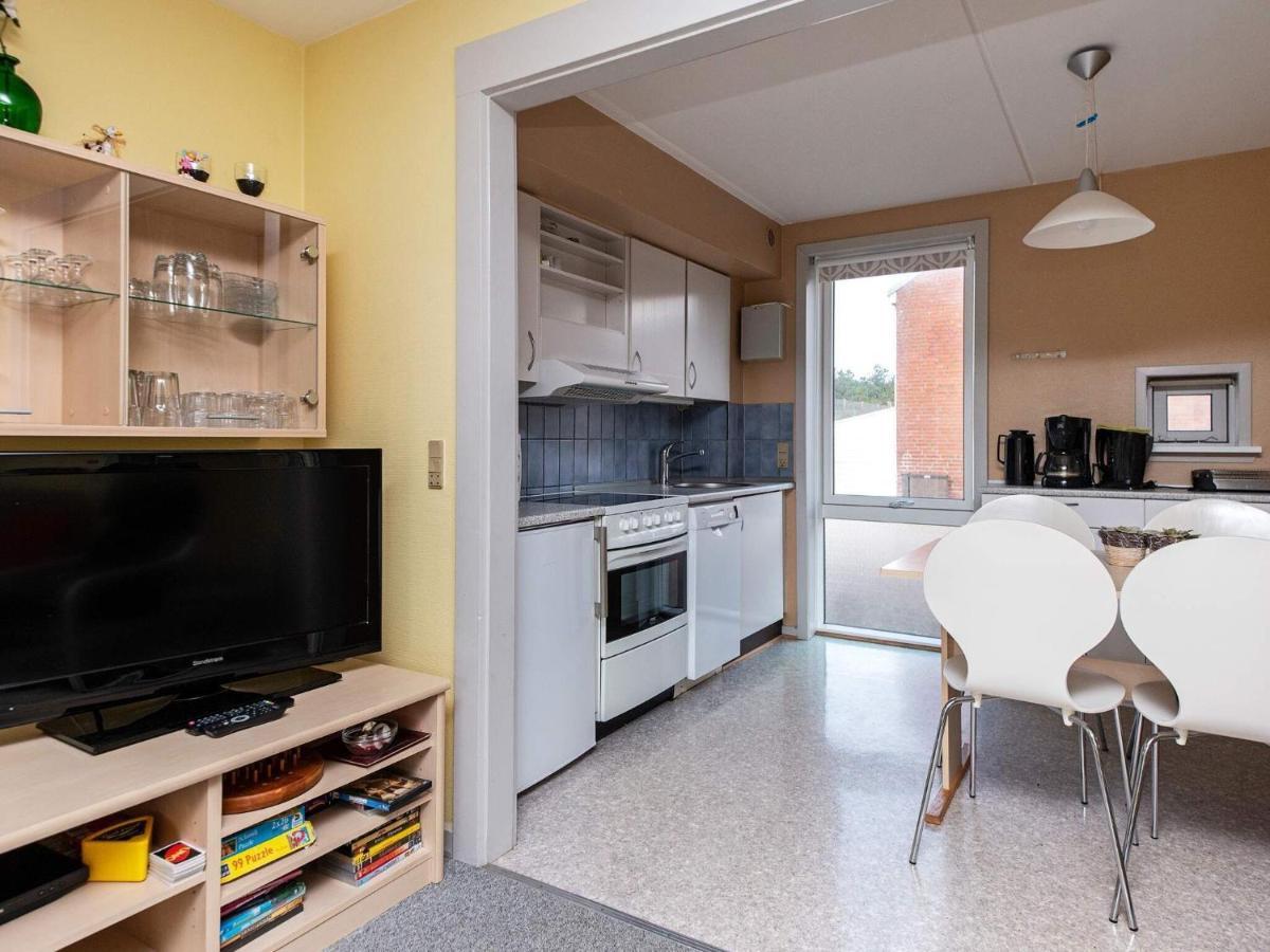 6 Person Holiday Home In R M Sønderby Exteriör bild